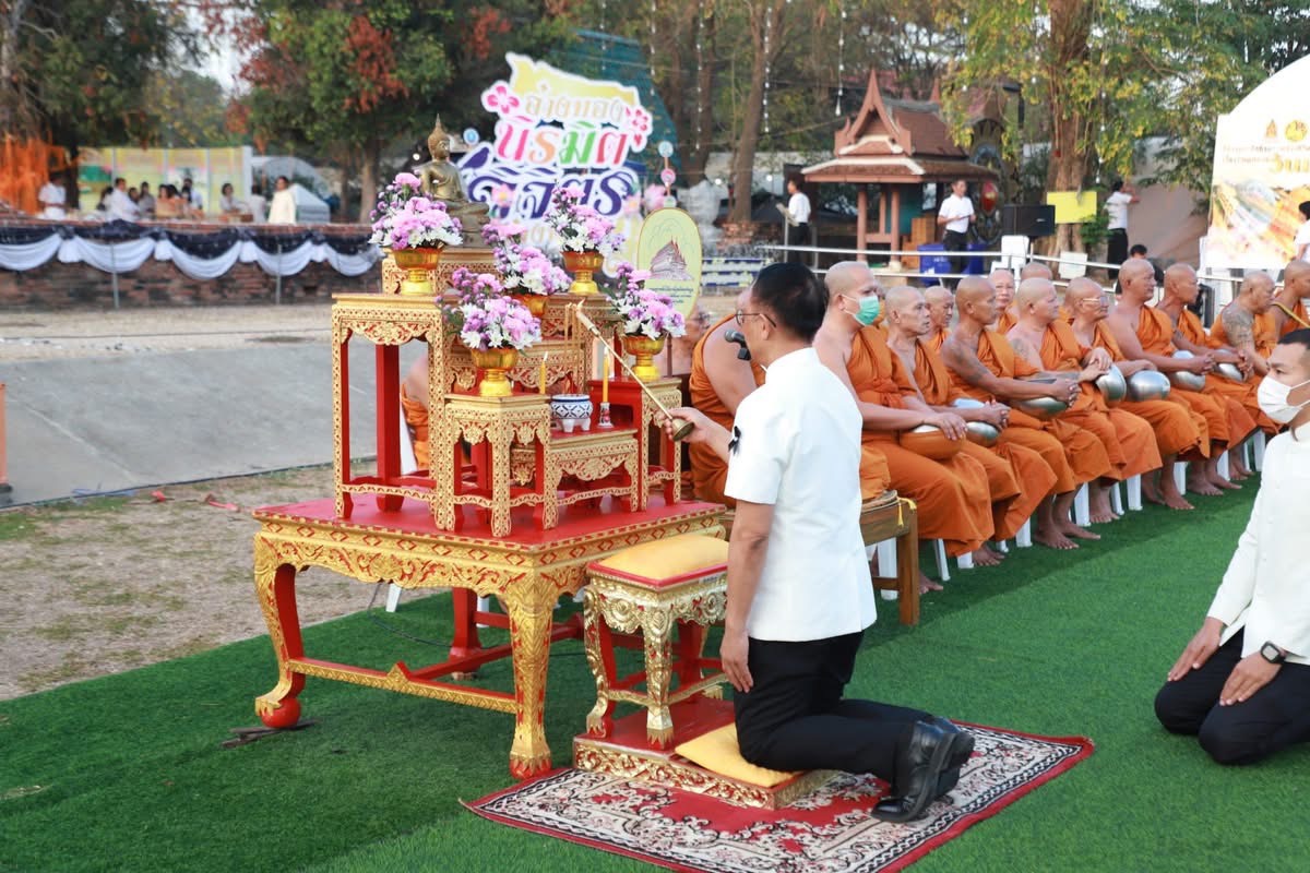 พช.อ่างทอง ร่วมกิจกรรมส่งเสริมพระพุทธศาสนา และเทศกาลประเพณี เนื่องในวันเทศกาลวันมาฆบูชา